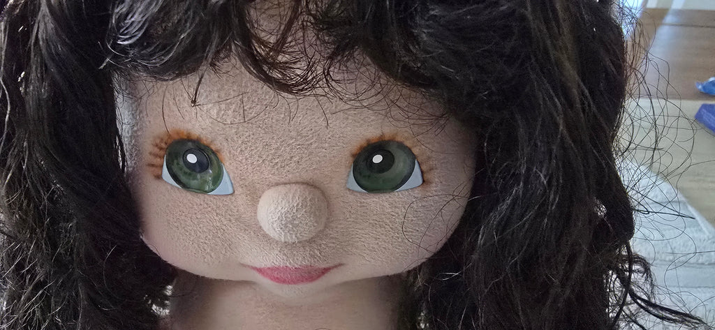 My child doll 1988 Mid Part Ringlet green eyes.Pink lips.