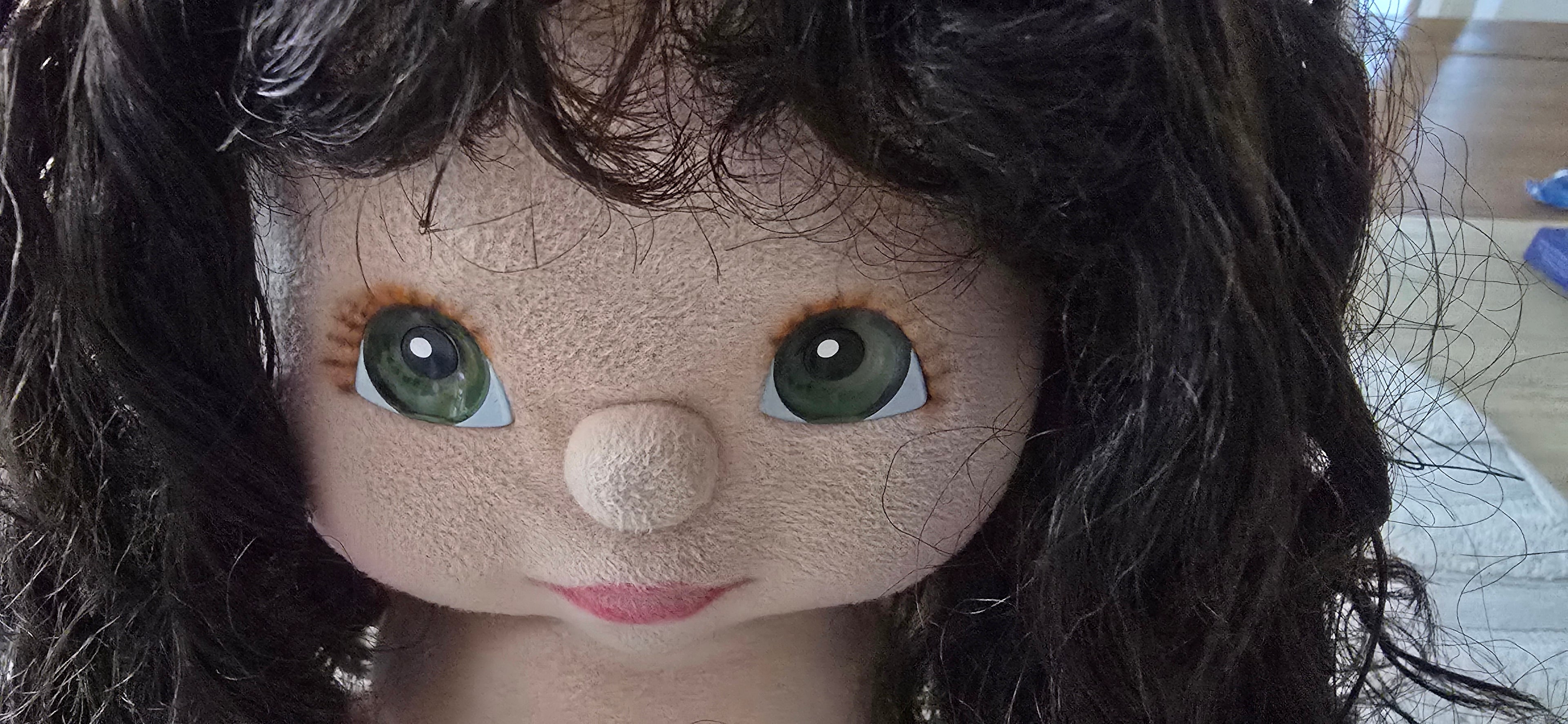 My child doll 1988 Mid Part Ringlet green eyes.Pink lips.